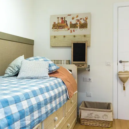 Center Apartment *