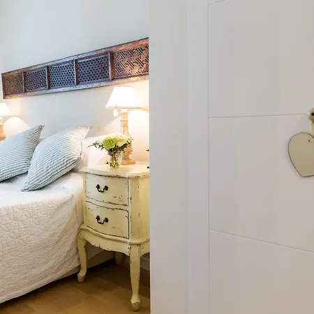 Center Apartment *